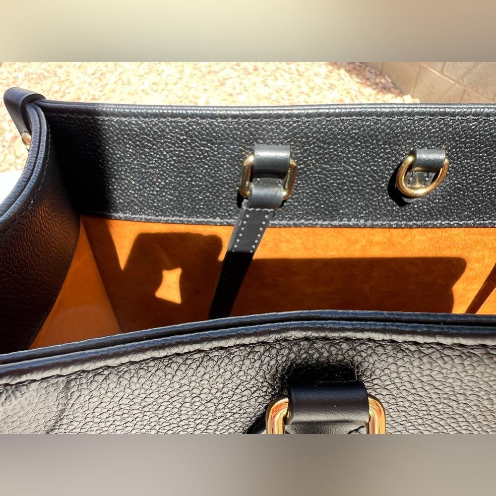 Louis Vuitton On The Go MM Black Monogram Tote - Picture 10 of 16